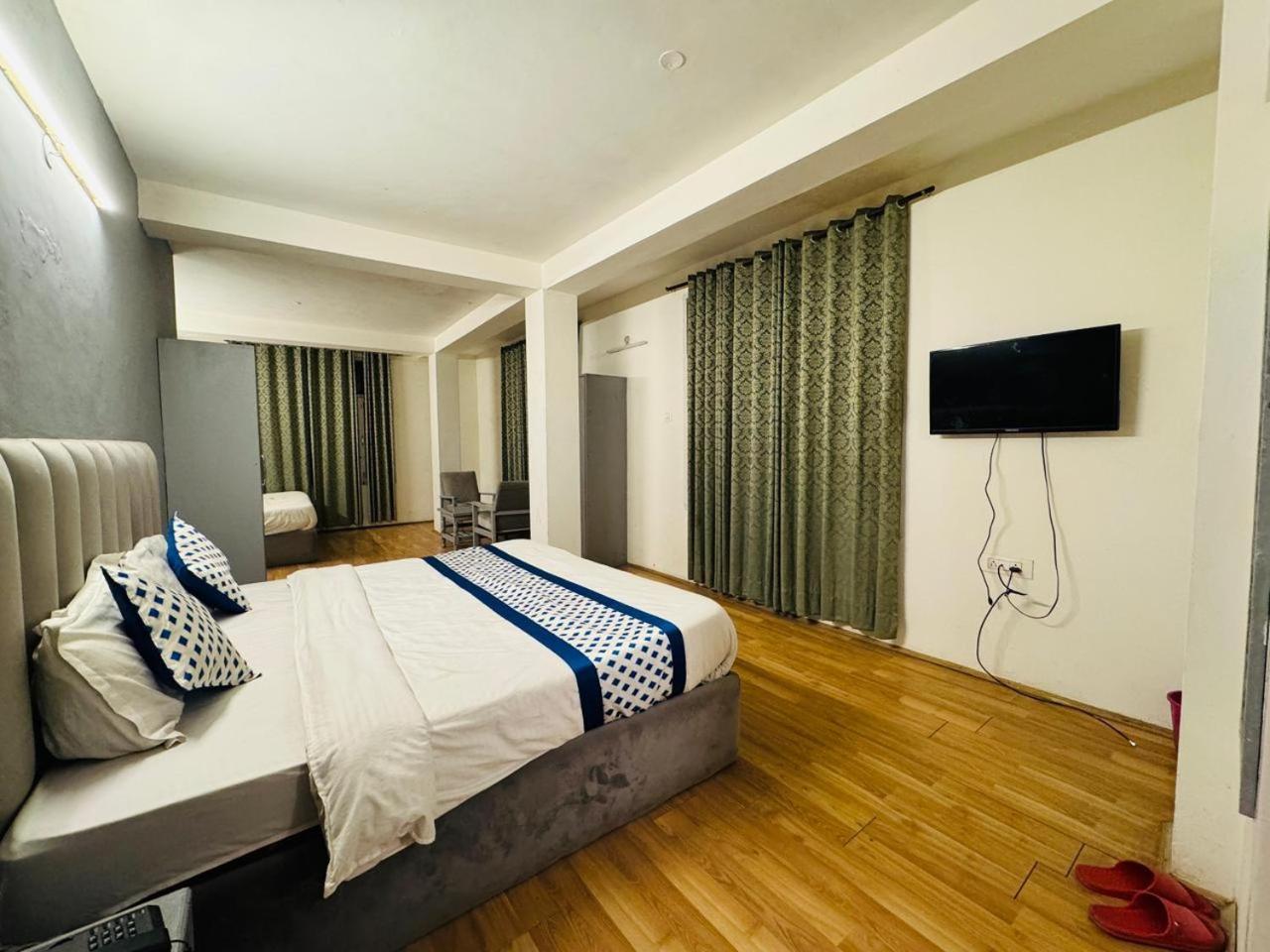 Hotel New # Link Way # Near Zing Bus Stand Manali  Bagian luar foto