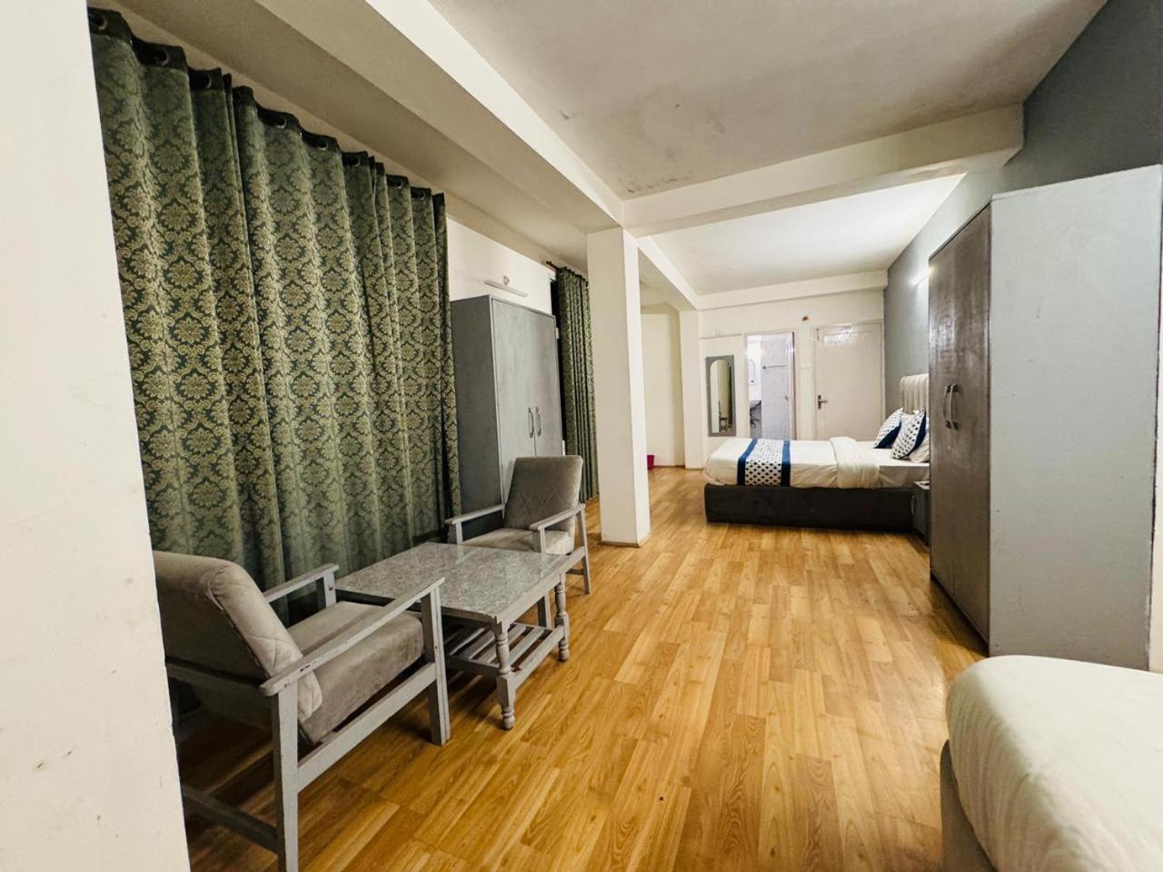 Hotel New # Link Way # Near Zing Bus Stand Manali  Bagian luar foto