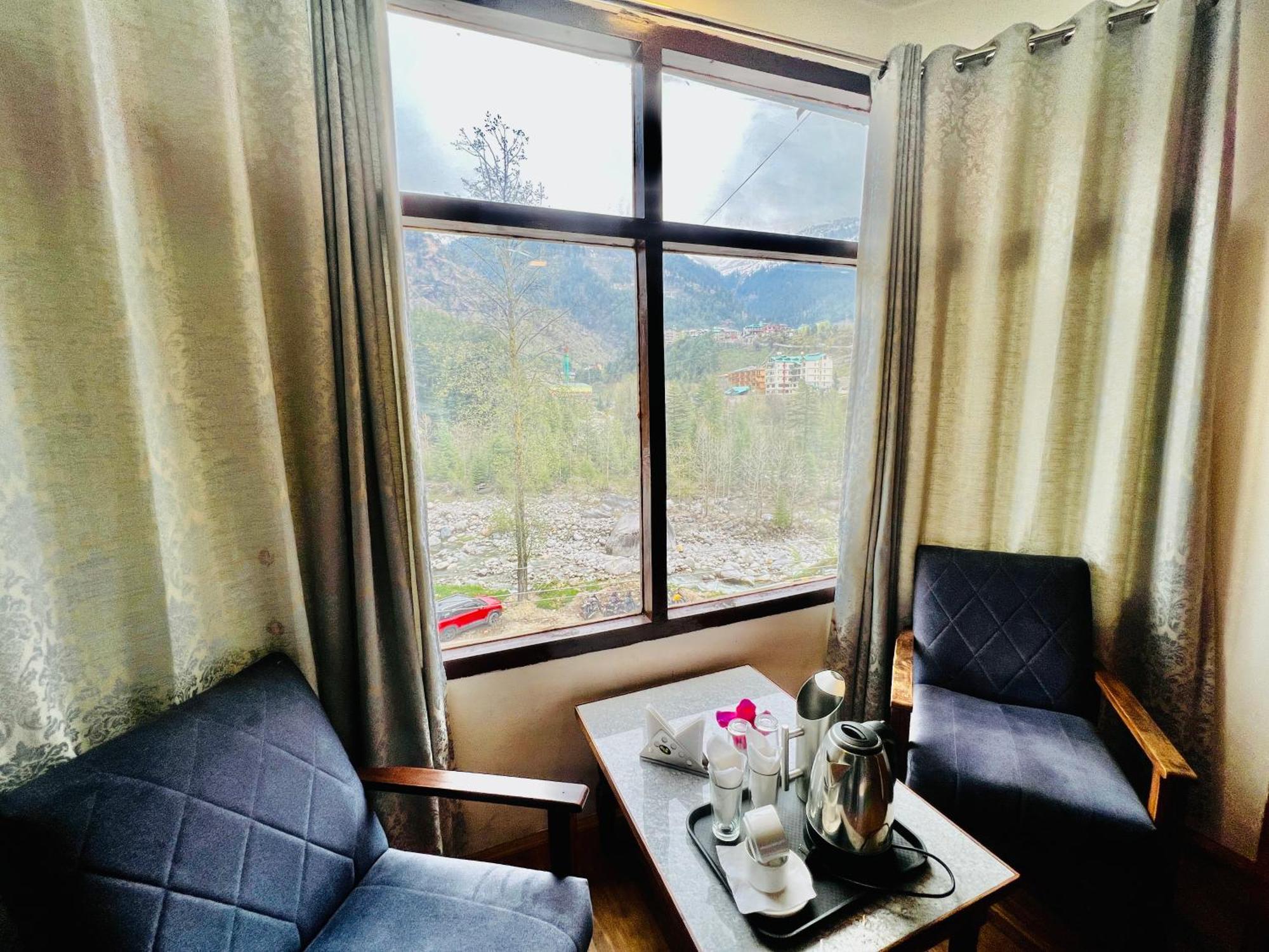 Hotel New # Link Way # Near Zing Bus Stand Manali  Bagian luar foto