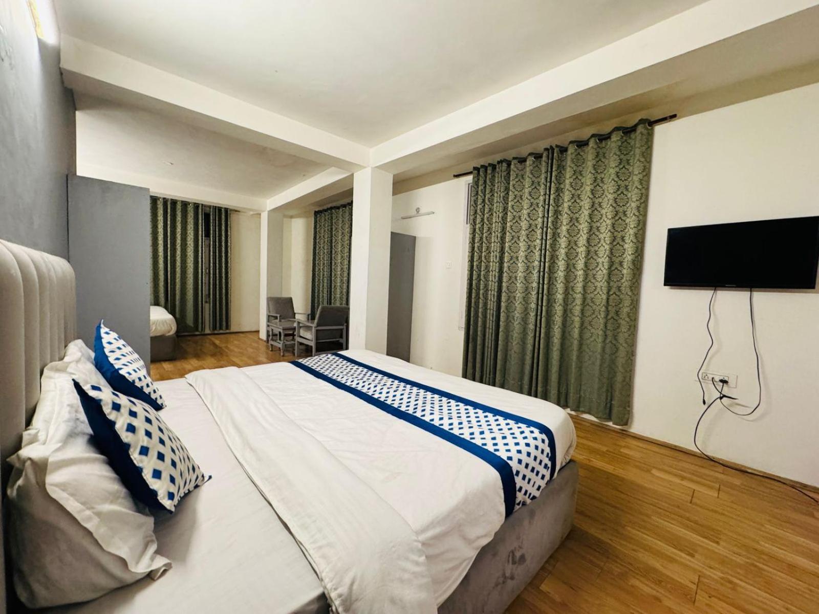 Hotel New # Link Way # Near Zing Bus Stand Manali  Bagian luar foto