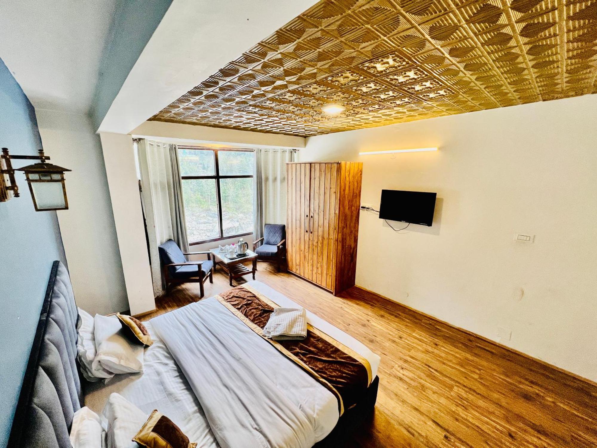 Hotel New # Link Way # Near Zing Bus Stand Manali  Bagian luar foto